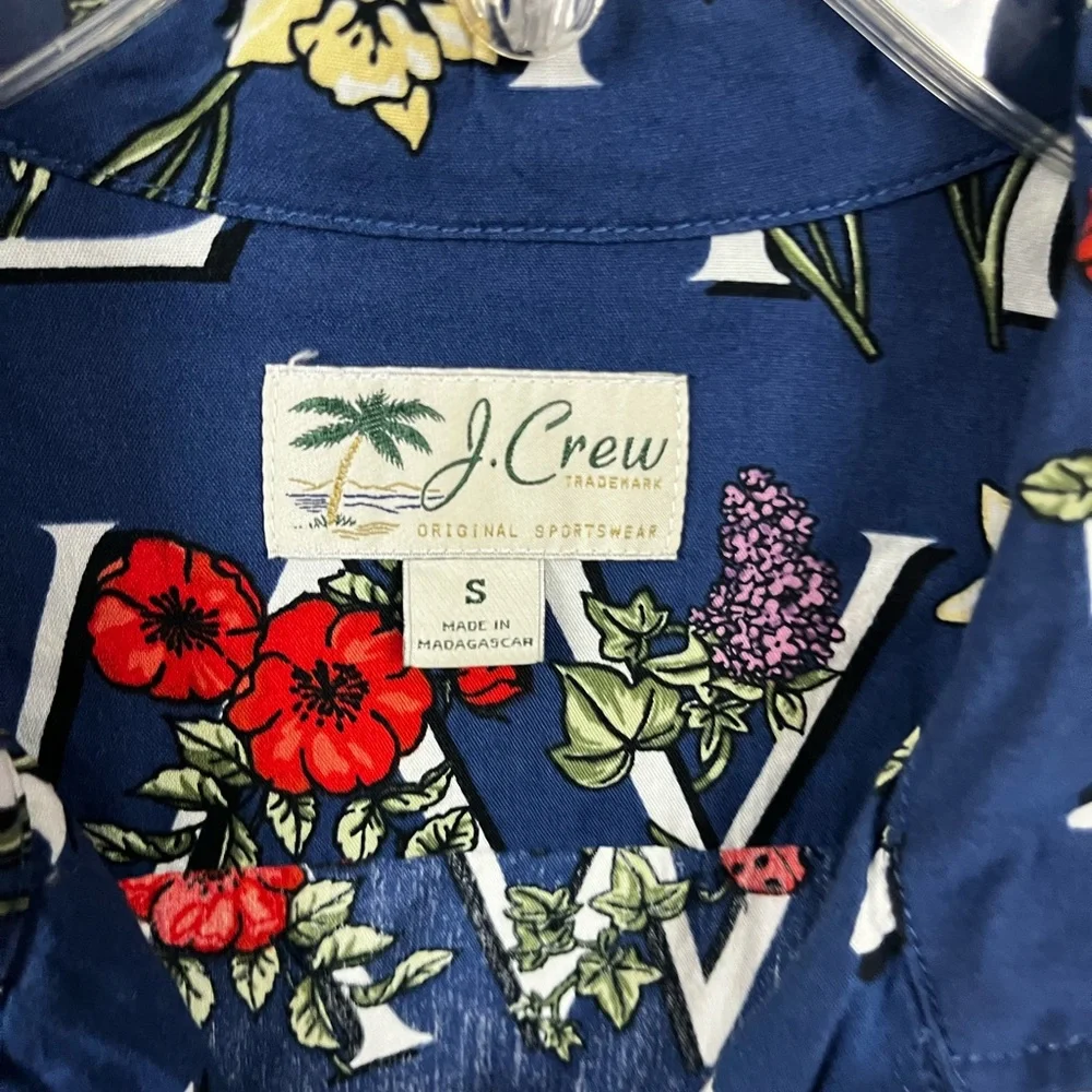 J. Crew Men's Heat Wave Tropical Print Short Sleeve Button‎ Down Shirt- Size S